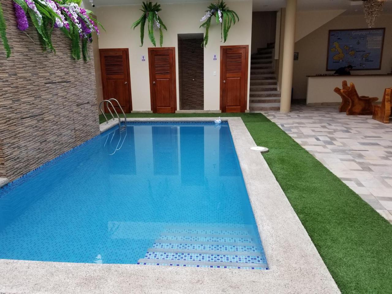 Hostal Espana Puerto Ayora  Exteriér fotografie