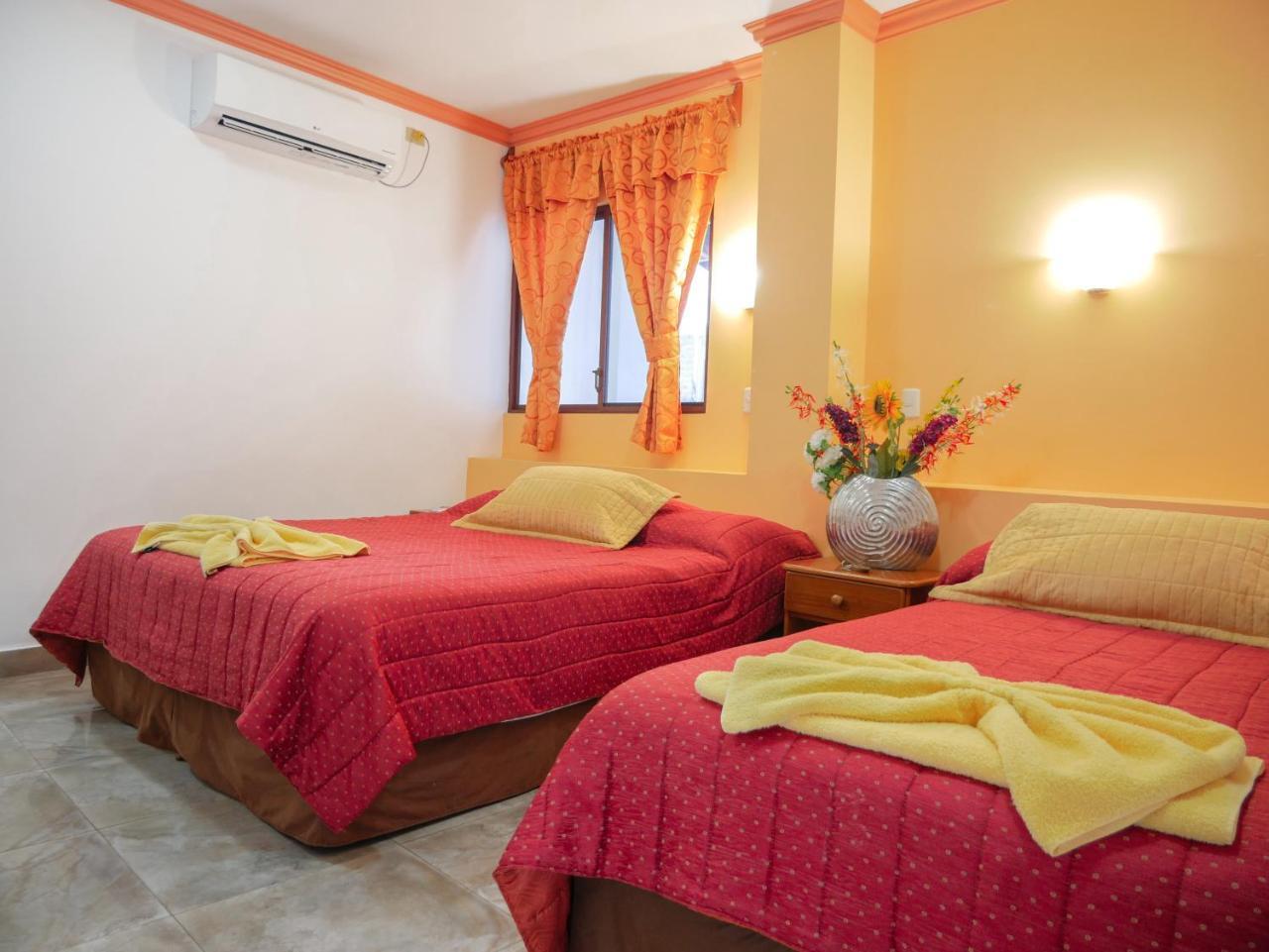 Hostal Espana Puerto Ayora  Exteriér fotografie