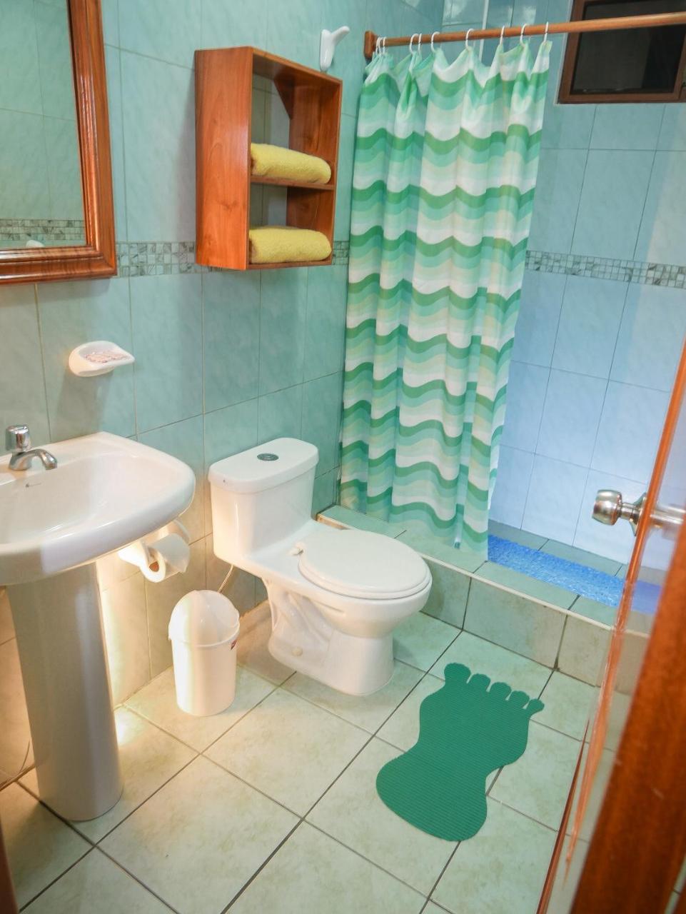 Hostal Espana Puerto Ayora  Exteriér fotografie