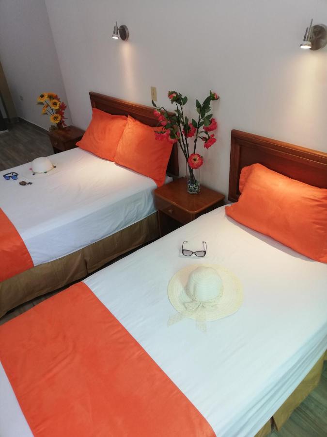 Hostal Espana Puerto Ayora  Exteriér fotografie