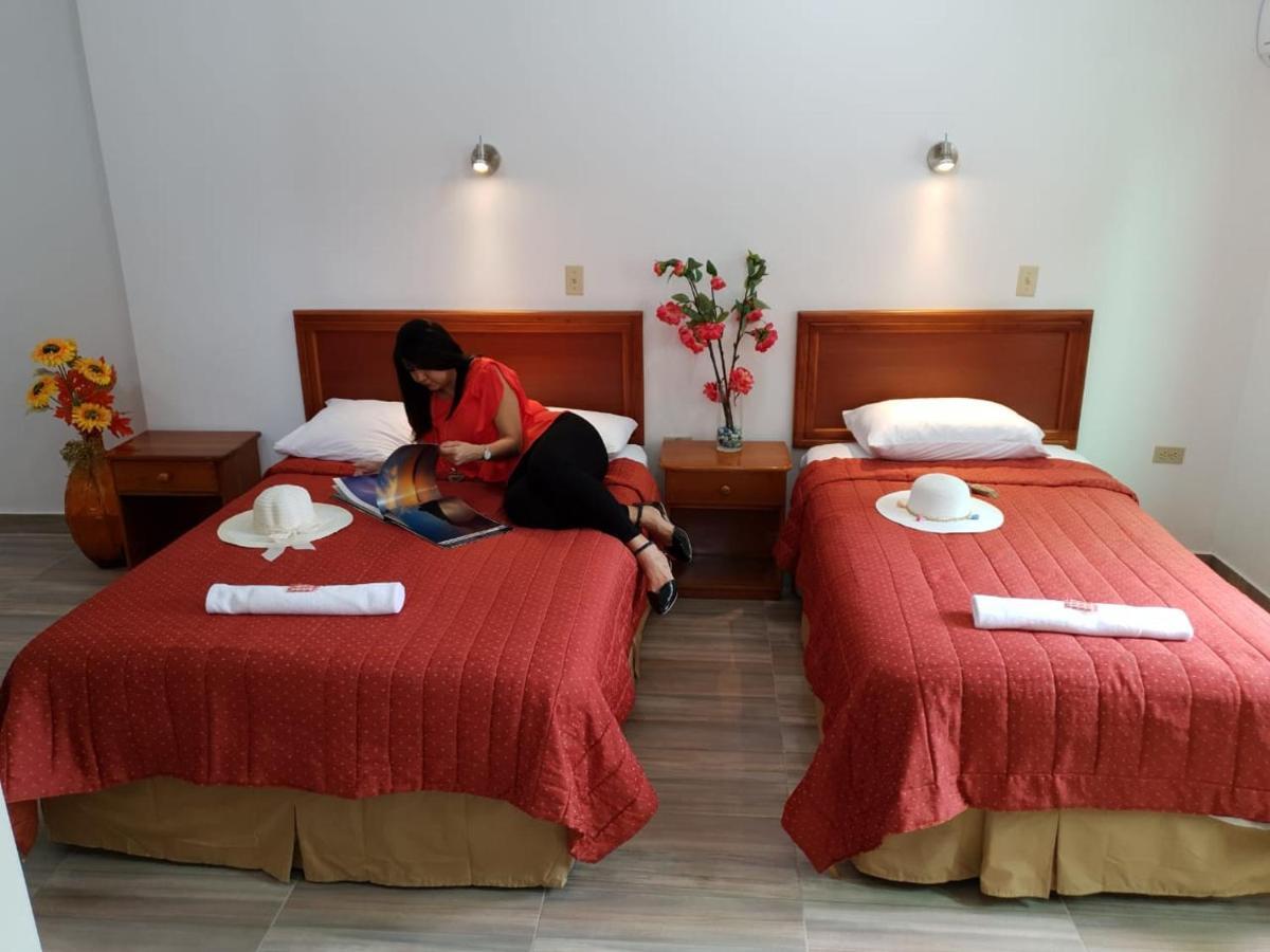 Hostal Espana Puerto Ayora  Exteriér fotografie