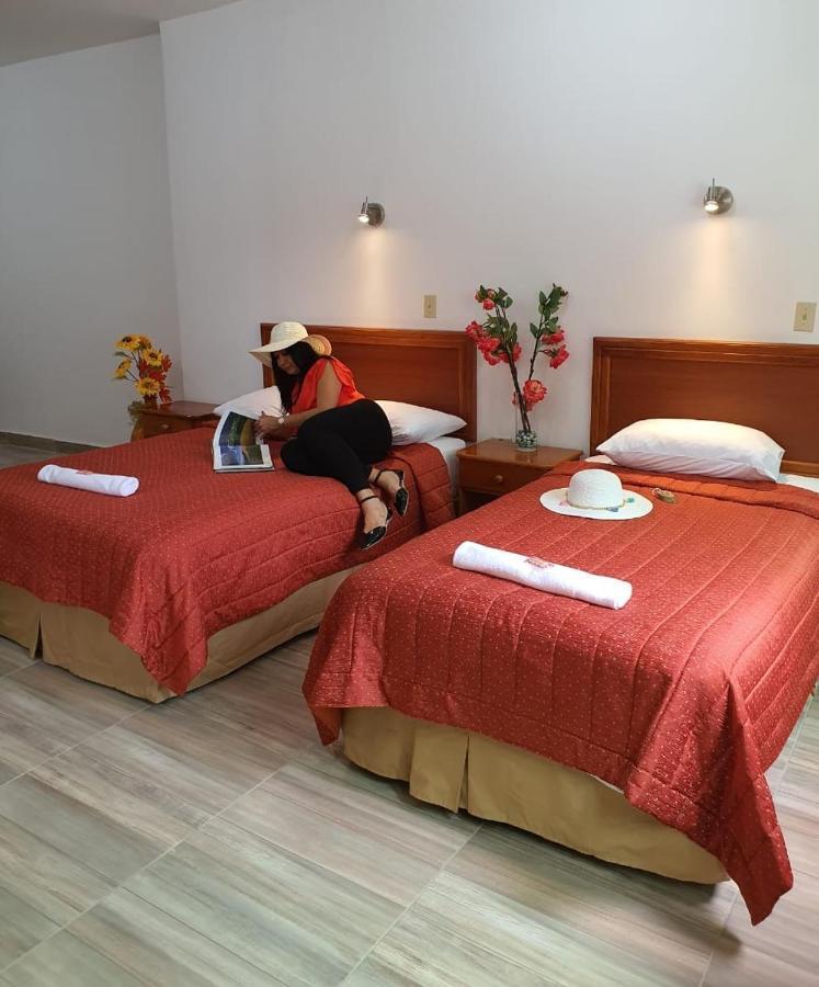 Hostal Espana Puerto Ayora  Exteriér fotografie